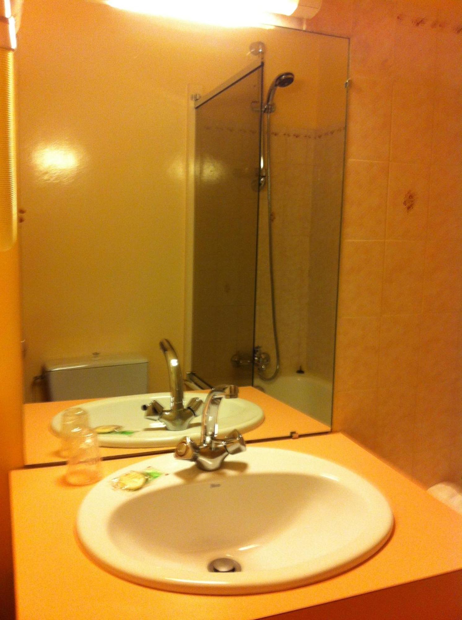Les Pastels Hotel La Roche-sur-Yon Bilik gambar